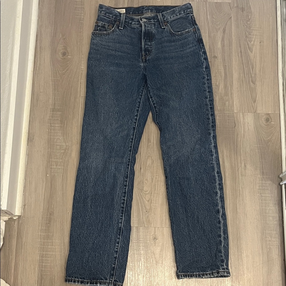 Classic Blue Straight women’s Levi’s Jeans